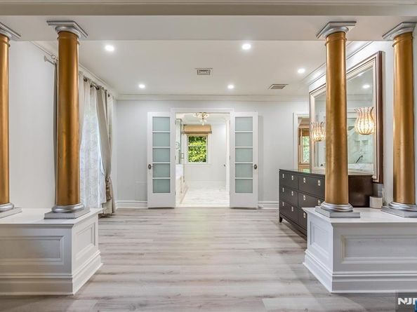 241 Lyncrest Road, Englewood Cliffs NJ 07632