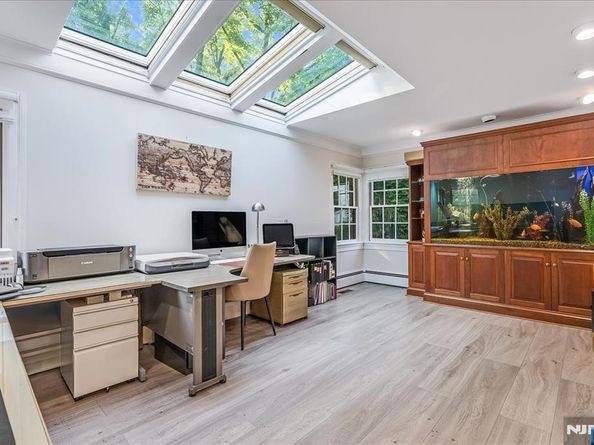 241 Lyncrest Road, Englewood Cliffs NJ 07632