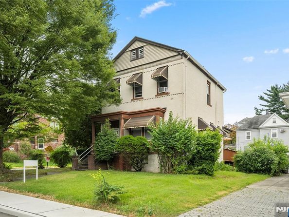 455 Broad Avenue, Leonia NJ 07605