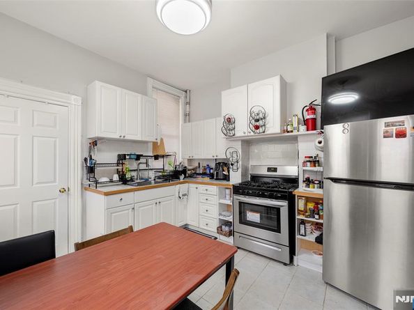 455 Broad Avenue, Leonia NJ 07605