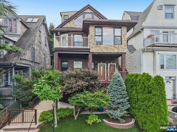 32 Hudson Terrace