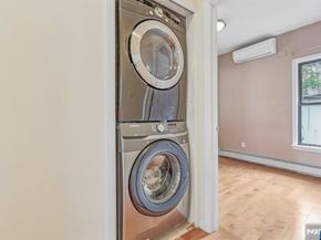 32 Hudson Terrace, Edgewater NJ 07020
