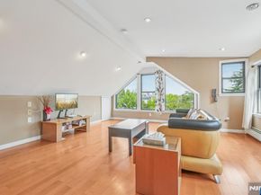 32 Hudson Terrace, Edgewater NJ 07020