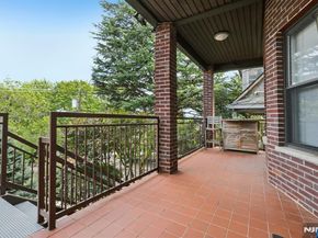 32 Hudson Terrace, Edgewater NJ 07020