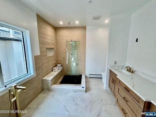 65 Knox Avenue, Cliffside Park NJ 07010