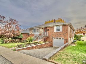 1106 Keswick Place, Fort Lee NJ 07024