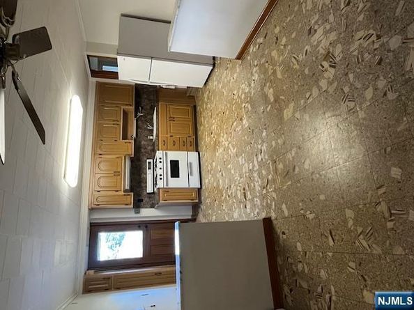 1106 Keswick Place, Fort Lee NJ 07024