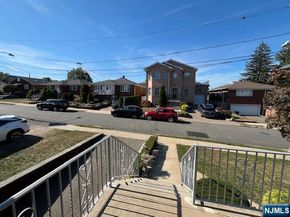 1106 Keswick Place, Fort Lee NJ 07024