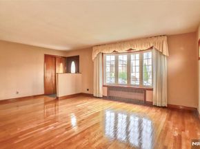 1106 Keswick Place, Fort Lee NJ 07024