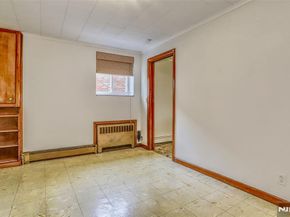 1106 Keswick Place, Fort Lee NJ 07024