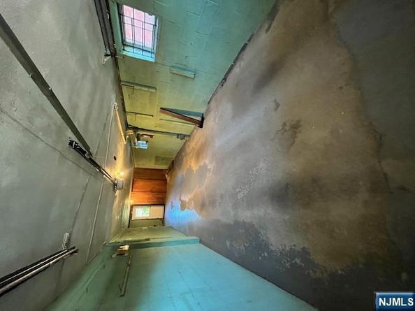 1106 Keswick Place, Fort Lee NJ 07024