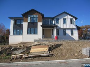 316 Bolz Street, Englewood Cliffs NJ 07632