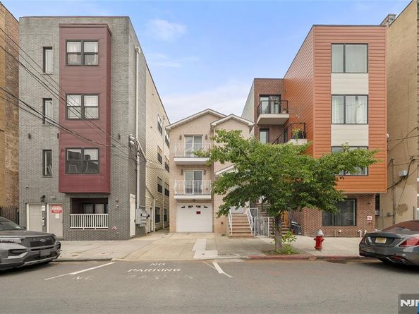 38 Vroom Street, Jersey City NJ 07306