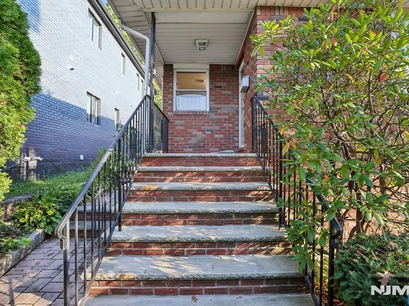 326 3rd Street, Palisades Park NJ 07650