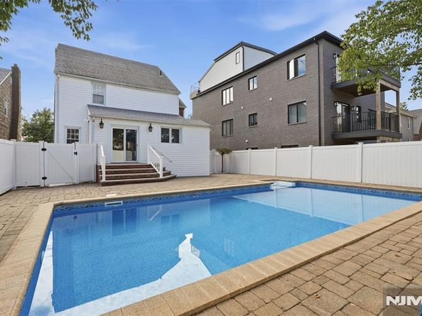 473 Oakdene Avenue, Cliffside Park NJ 07010