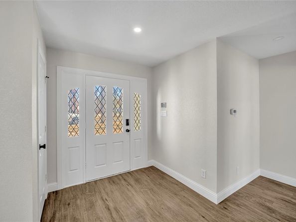 7004  Ledbetter Road , Arlington Texas 76001