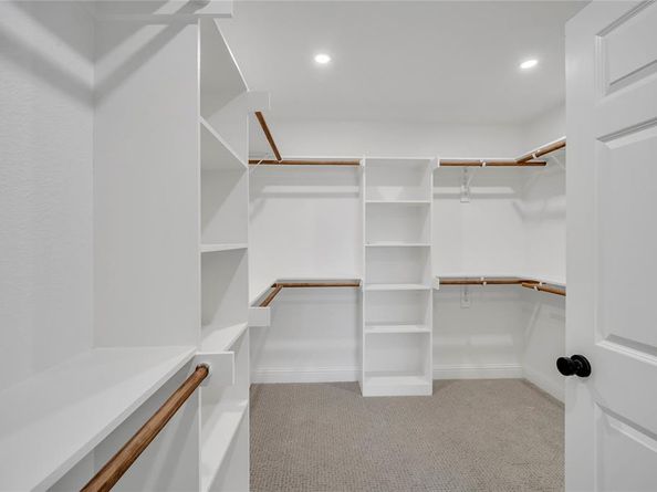 7004  Ledbetter Road , Arlington Texas 76001