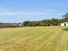 7004  Ledbetter Road , Arlington Texas 76001