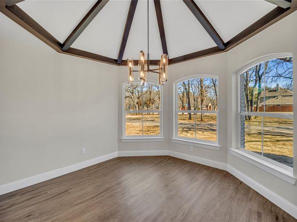 7004  Ledbetter Road , Arlington Texas 76001