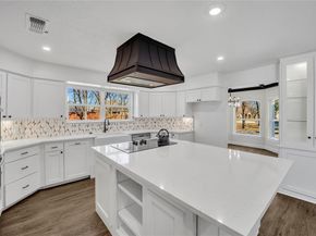 7004  Ledbetter Road , Arlington Texas 76001