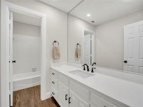 7004  Ledbetter Road , Arlington Texas 76001