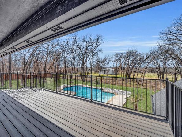 7004  Ledbetter Road , Arlington Texas 76001