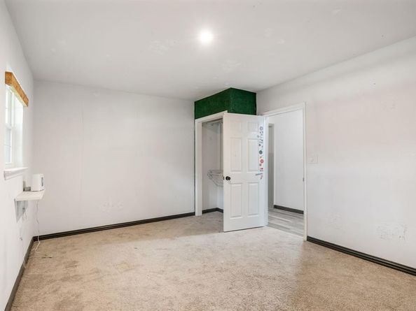 2914  Carpenter Avenue , Dallas Texas 75215