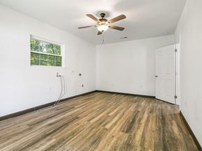 2914  Carpenter Avenue , Dallas Texas 75215