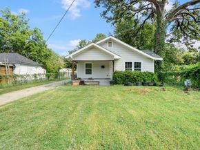 2914  Carpenter Avenue , Dallas Texas 75215