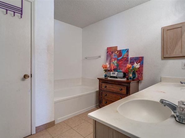 1408  Peregrine Street , Lewisville Texas 75077