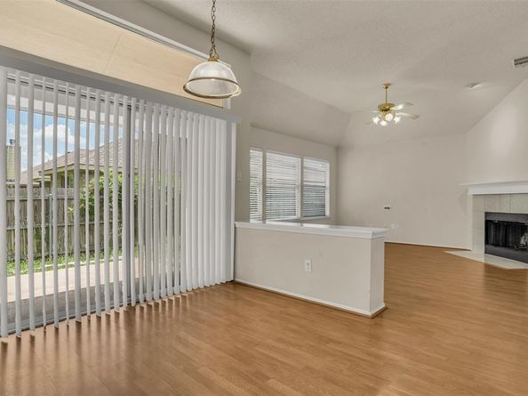 5621  Creekhollow Drive , Arlington Texas 76018