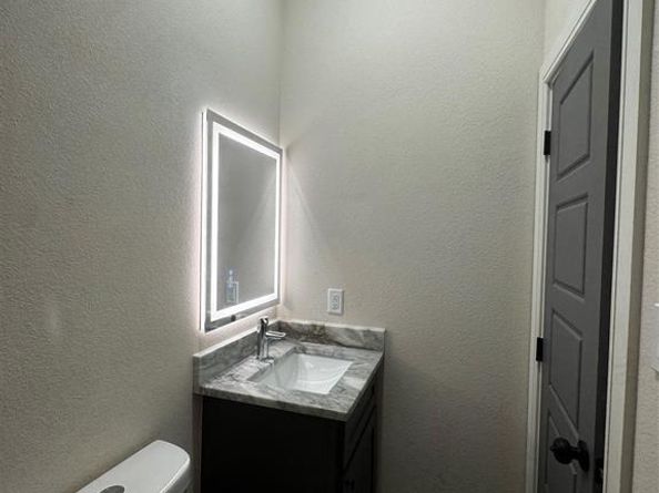 915 E Humbolt Street , Fort Worth Texas 76104