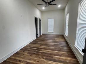 915 E Humbolt Street , Fort Worth Texas 76104