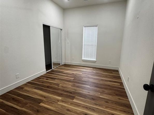 915 E Humbolt Street , Fort Worth Texas 76104