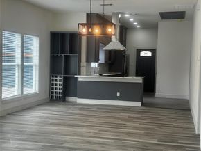 915 E Humbolt Street , Fort Worth Texas 76104
