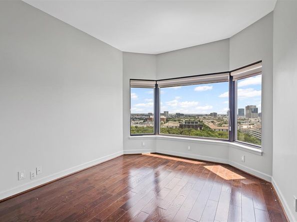 3030  Mckinney Avenue  1705, Dallas Texas 75204
