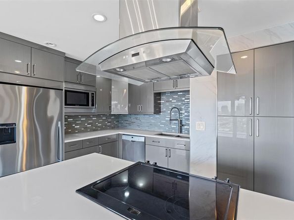3030  Mckinney Avenue  1705, Dallas Texas 75204