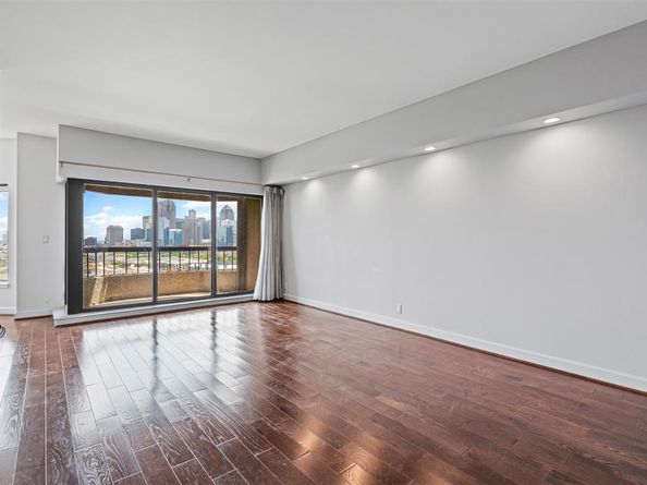 3030  Mckinney Avenue  1705, Dallas Texas 75204