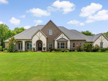 211  The Falls Drive 