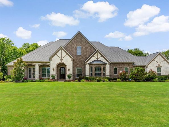 211  The Falls Drive , Sunnyvale Texas 75182