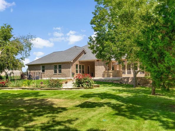 211  The Falls Drive , Sunnyvale Texas 75182