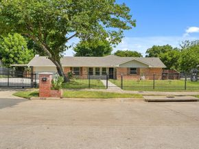 801  Donlee Road , Lancaster Texas 75134