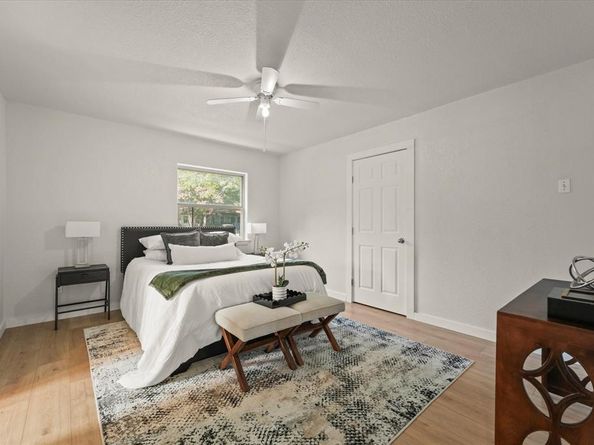 801  Donlee Road , Lancaster Texas 75134