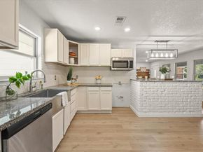 801  Donlee Road , Lancaster Texas 75134