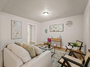 801  Donlee Road , Lancaster Texas 75134