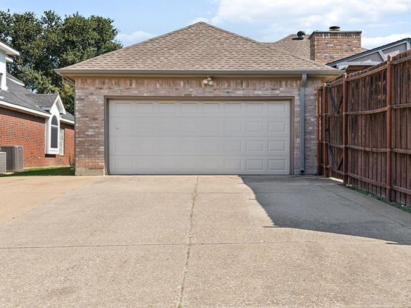 1682  Shannon Drive , Lewisville Texas 75077