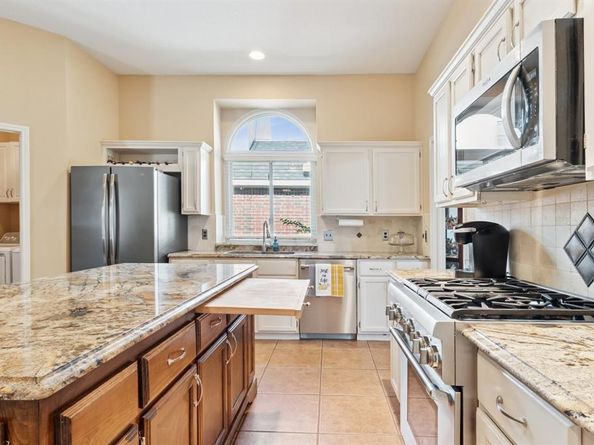 1682  Shannon Drive , Lewisville Texas 75077