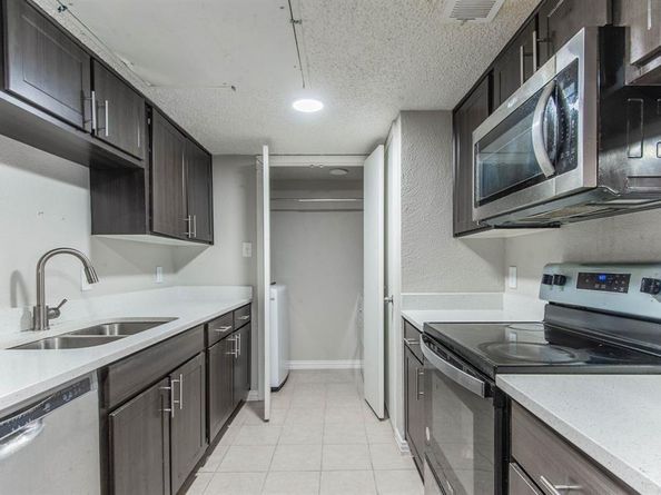919 S Weatherred Drive  212, Richardson Texas 75080