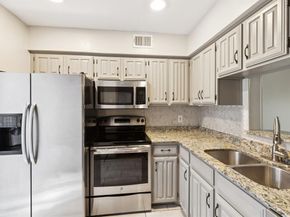 5626  Preston Oaks   45C, Dallas Texas 75254