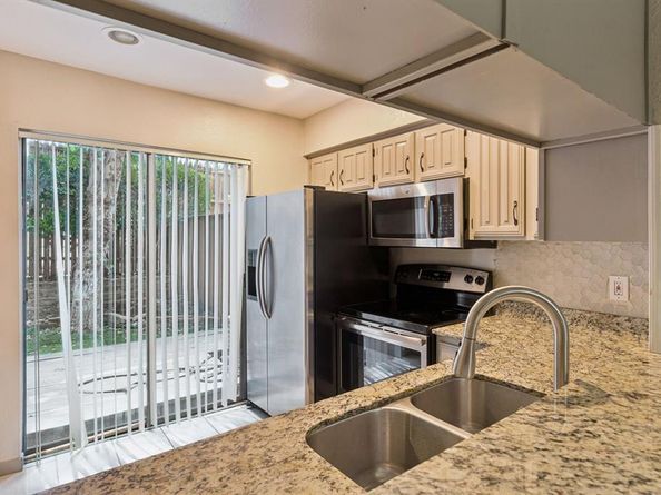 5626  Preston Oaks   45C, Dallas Texas 75254